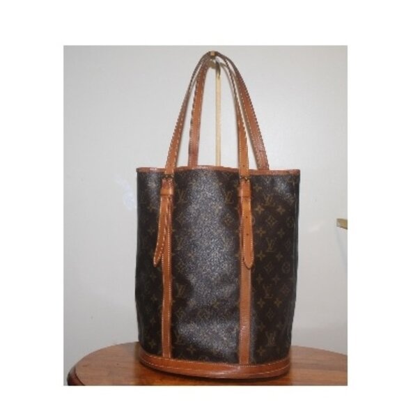 Louis Vuitton Monogram GM Bucket bag w/Insert & Certificate of Authenticity - Picture 1 of 12